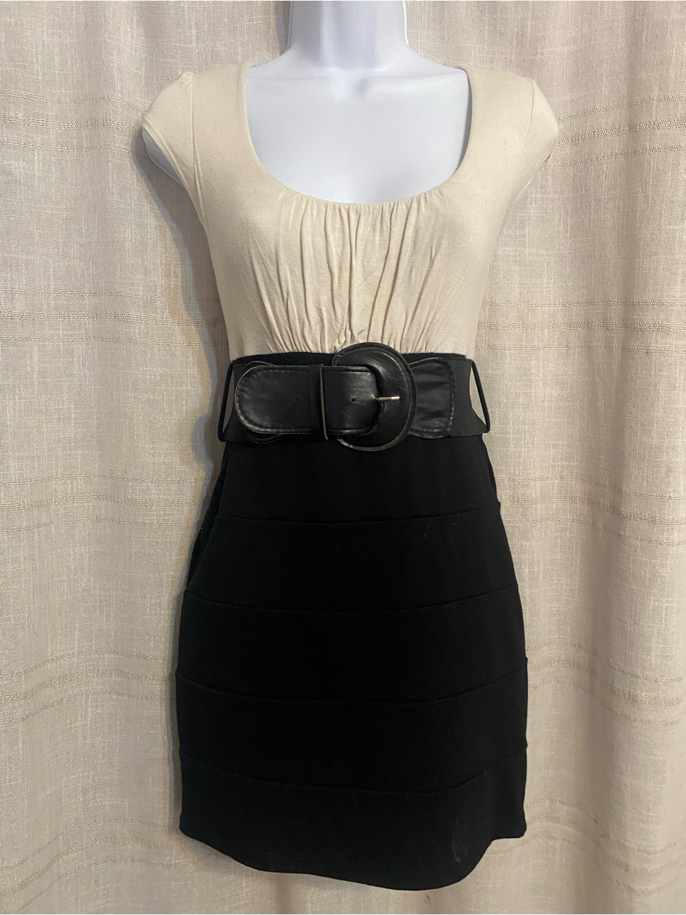VTG Body Central Colorblock Bandage Dress Cream Black Tiered Belted Medium